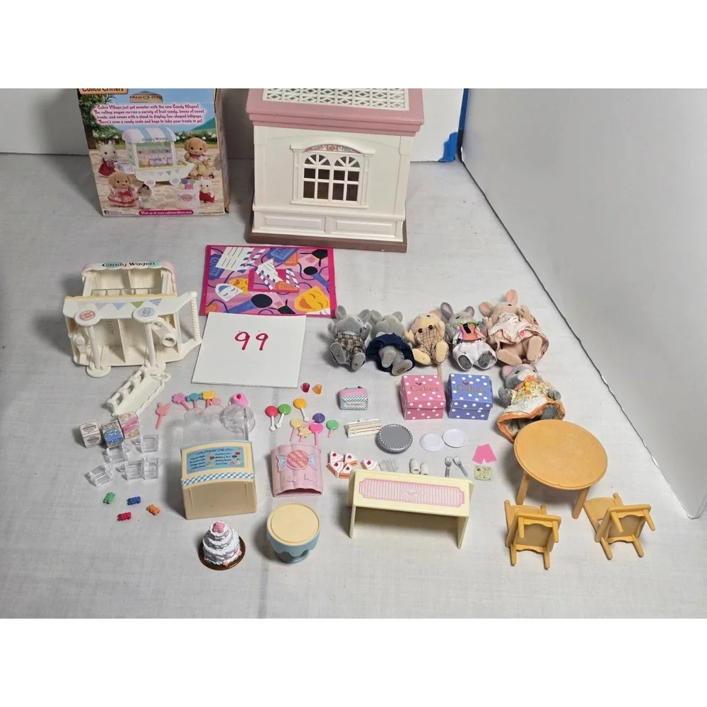 Calico Critters Sylvanian Family Village Cake Shop Epoch Rabbits Accessorized
